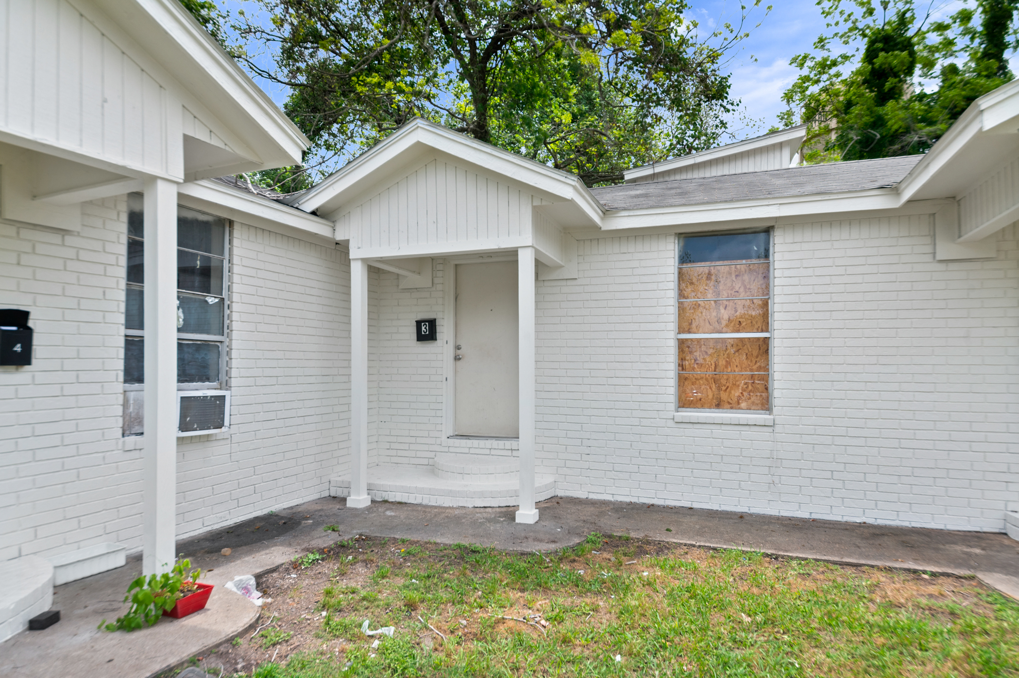 806 East Emily Avenue - 3